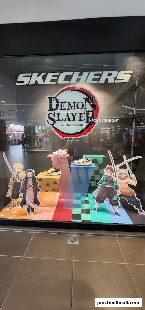 Skechers store window display featuring Demon Slayer characters and shoes.